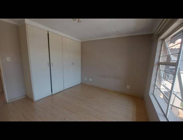 2 BEDROOM TOWNHOUSE FOR SALE IN VAN DYK PARK